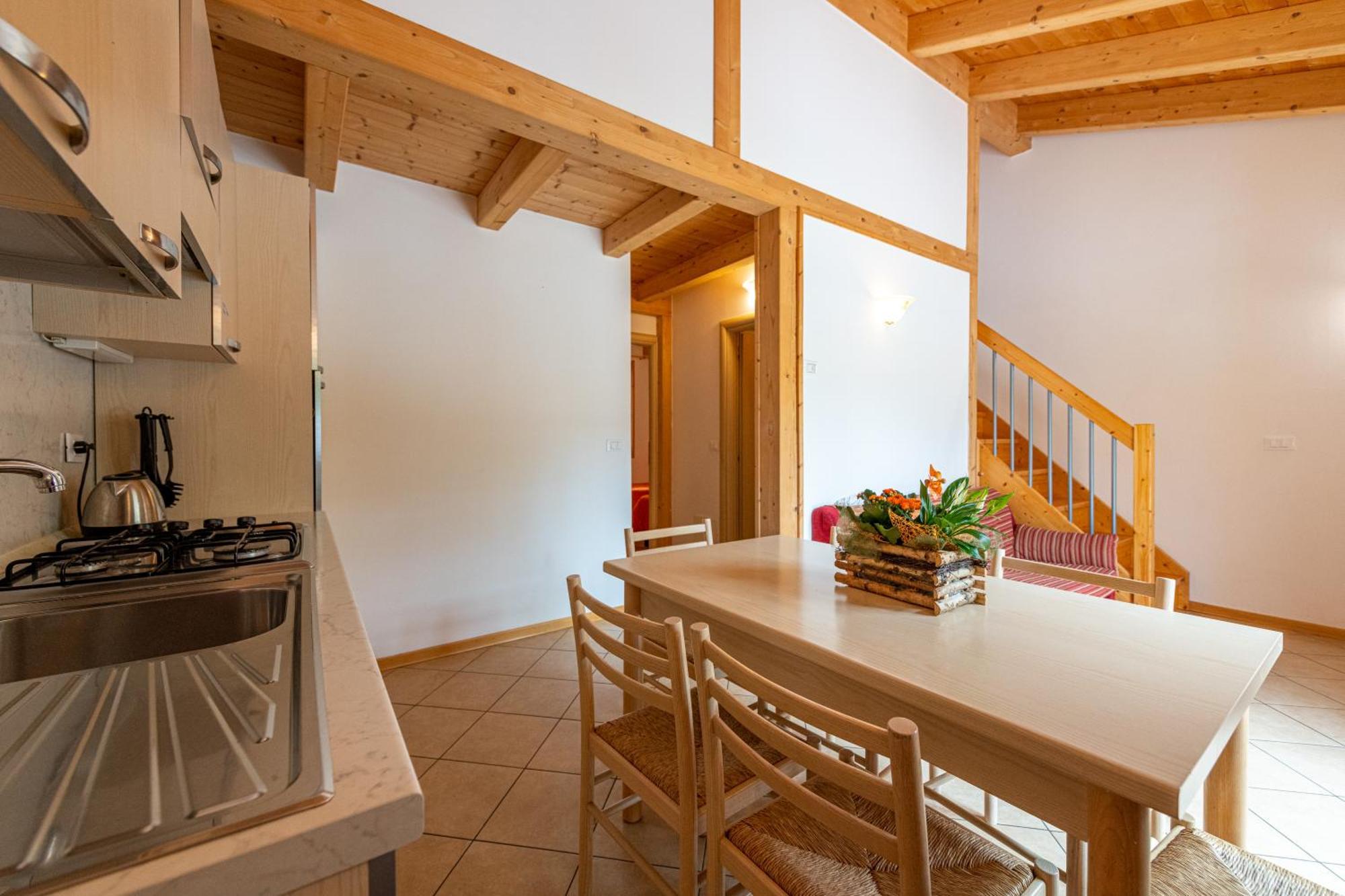 Family Wellness Camping Al Sole Molina di Ledro Exterior photo